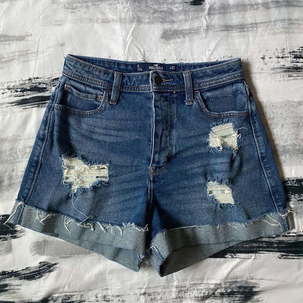 Curvy Ultra High Rise Mom Shorts 3”